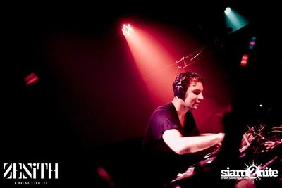 R3HAB — photo 102