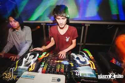 Countdown to 6 Anniversary Party — photo 4
