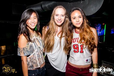 Countdown to 6 Anniversary Party — photo 3