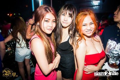 Friday Night — photo 1