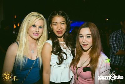 Friday Night — photo 3