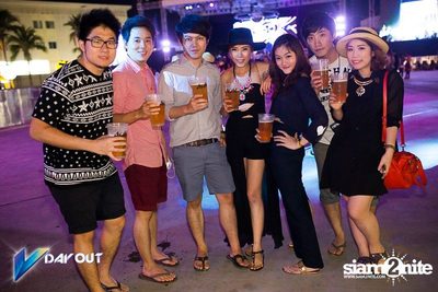 V DAY OUT (Album 1) — photo 32