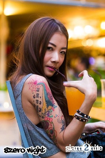 8zeronight x Bling Kitchen pres. Ribs & HipHop — photo 31