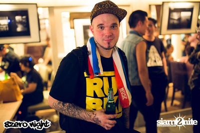8zeronight x Bling Kitchen pres. Ribs & HipHop — photo 67