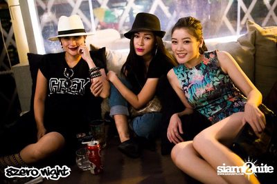 8zeronight x Bling Kitchen pres. Ribs & HipHop — photo 77
