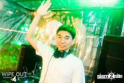 Wipe Out 4 Songkran Festival — photo 2