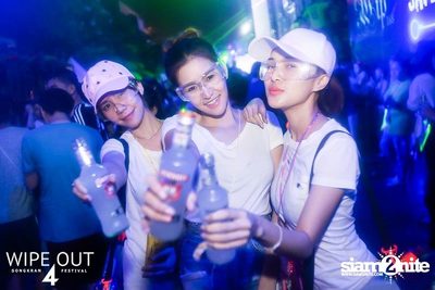 Wipe Out 4 Songkran Festival — photo 176