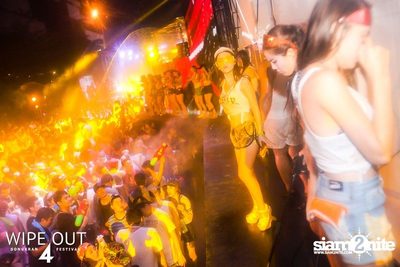 Wipe Out 4 Songkran Festival — photo 95