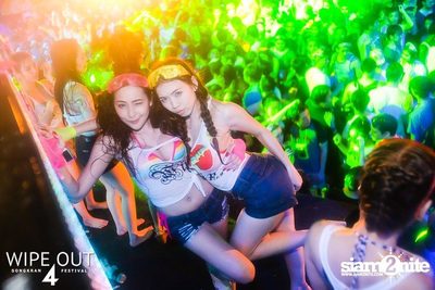 Wipe Out 4 Songkran Festival — photo 135