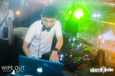 Wipe Out 4 Songkran Festival — photo 12