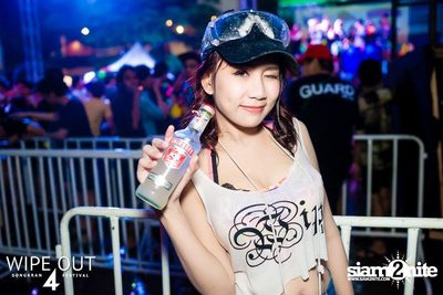 Wipe Out 4 Songkran Festival — photo 53