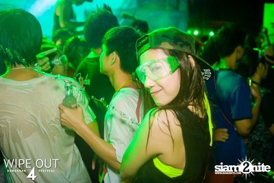 Wipe Out 4 Songkran Festival — photo 3