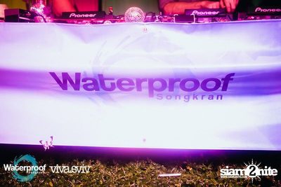 Waterproof Songkran — photo 12