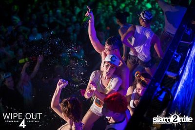 Wipe Out 4 Songkran Festival — photo 215