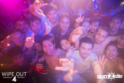Wipe Out 4 Songkran Festival — photo 604