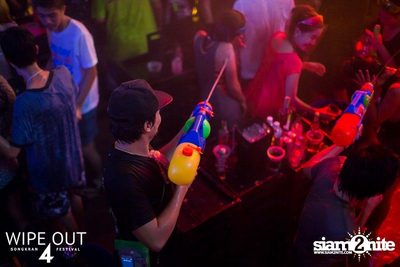 Wipe Out 4 Songkran Festival — photo 411
