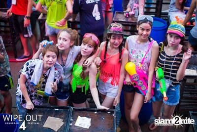 Wipe Out 4 Songkran Festival — photo 500