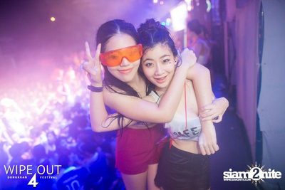 Wipe Out 4 Songkran Festival — photo 355
