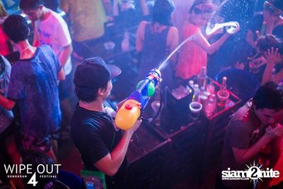 Wipe Out 4 Songkran Festival — photo 412