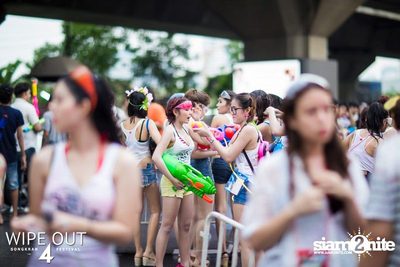 Wipe Out 4 Songkran Festival — photo 24