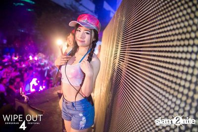 Wipe Out 4 Songkran Festival — photo 541
