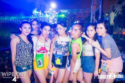Wipe Out 4 Songkran Festival — photo 523