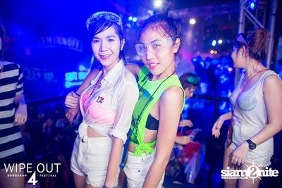 Wipe Out 4 Songkran Festival — photo 526
