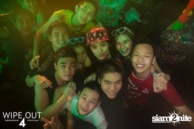 Wipe Out 4 Songkran Festival — photo 371