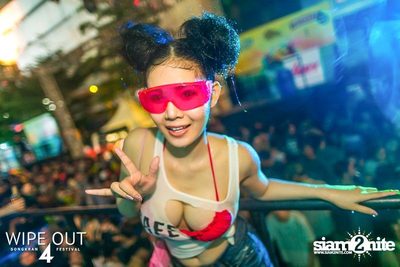 Wipe Out 4 Songkran Festival — photo 333