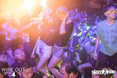 Wipe Out 4 Songkran Festival — photo 615