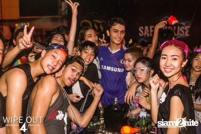 Wipe Out 4 Songkran Festival — photo 370
