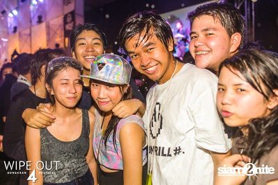 Wipe Out 4 Songkran Festival — photo 273