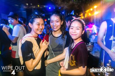 Wipe Out 4 Songkran Festival — photo 250