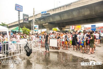 Wipe Out 4 Songkran Festival — photo 7