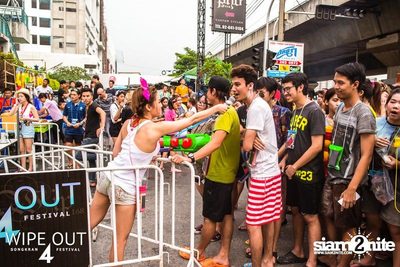 Wipe Out 4 Songkran Festival — photo 92