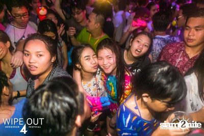 Wipe Out 4 Songkran Festival — photo 359