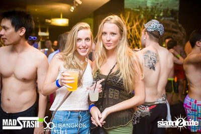 SO Pool + Foam Party April (Album 1) — photo 213