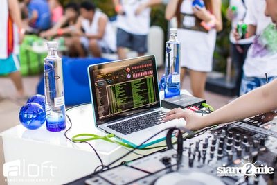 Aloft Pool Party 'Sexy White T-Shirt' — photo 140