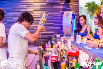 Aloft Pool Party 'Sexy White T-Shirt' — photo 162