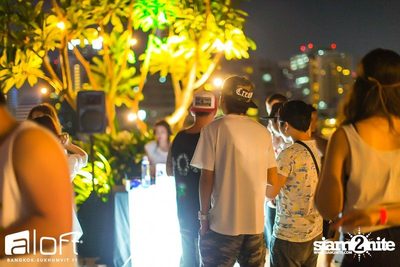 Aloft Pool Party 'Sexy White T-Shirt' — photo 246