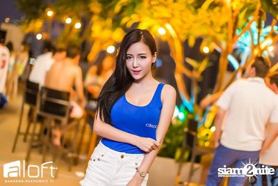 Aloft Pool Party 'Sexy White T-Shirt' — photo 198