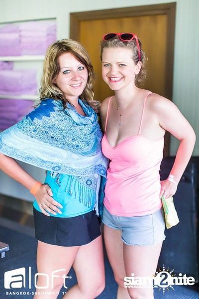 Aloft Pool Party 'Sexy White T-Shirt' — photo 45