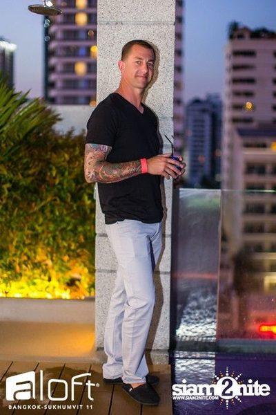 Aloft Pool Party 'Sexy White T-Shirt' — photo 194