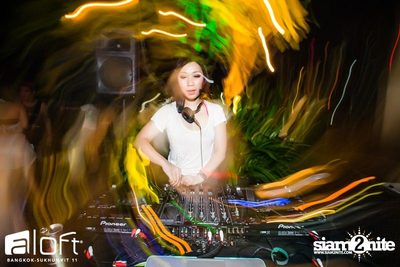 Aloft Pool Party 'Sexy White T-Shirt' — photo 230