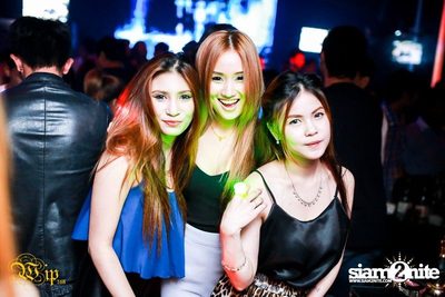 Friday Night — photo 1