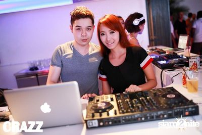 EST. Cola pres. Crazz Pool Party — photo 38