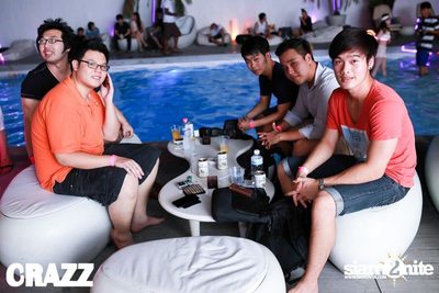EST. Cola pres. Crazz Pool Party — photo 51