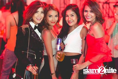 Red Bull "Red Monday" — photo 11