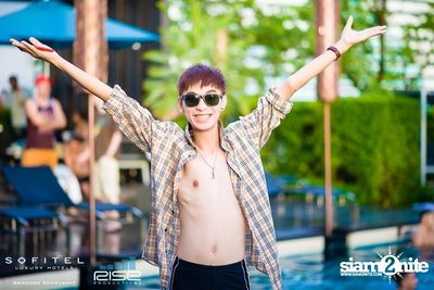 KOOL BY THE POOL — photo 138