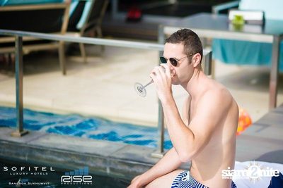 KOOL BY THE POOL — photo 4